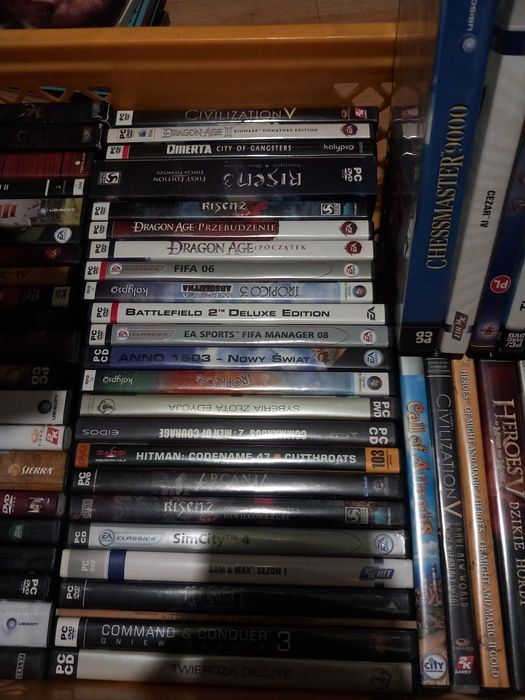 Gry PC DVD w różnym stanie