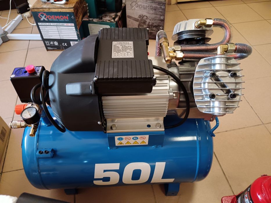 Cena tylko dzisiaj Kompresor dwutlokowy 50l