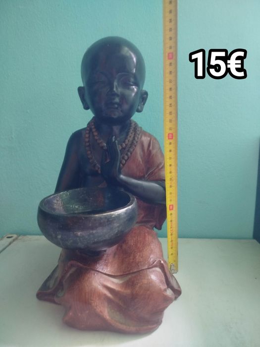 Estátuas Buda e Pensador