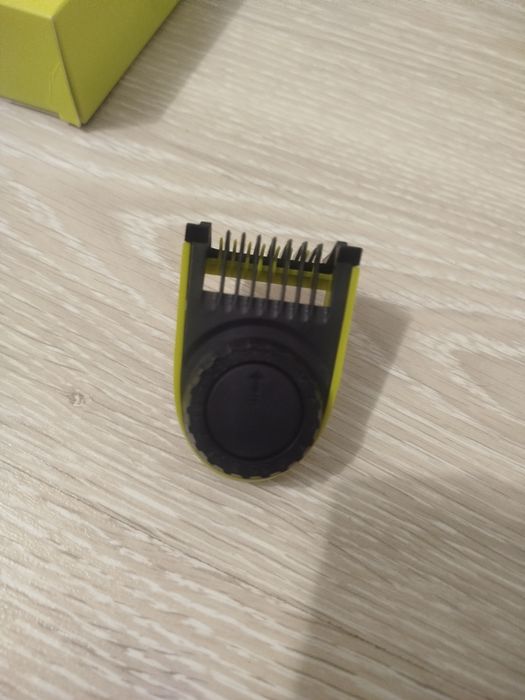Универсальная насадка для триммера Philips OneBlade