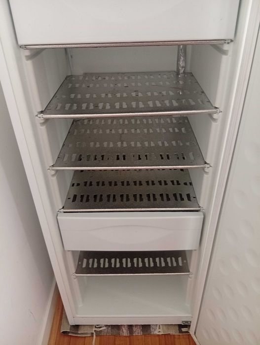 Arca congeladora vertical 7 gavetas