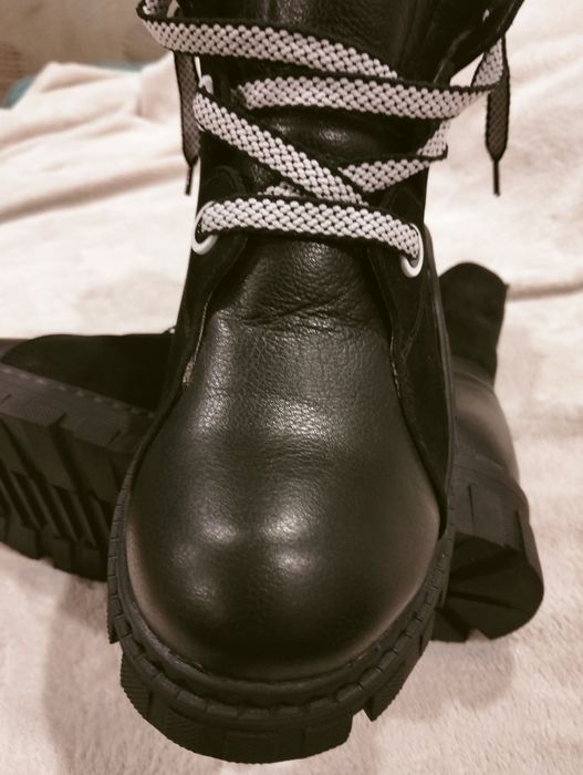 Жіночі зимові чоботи