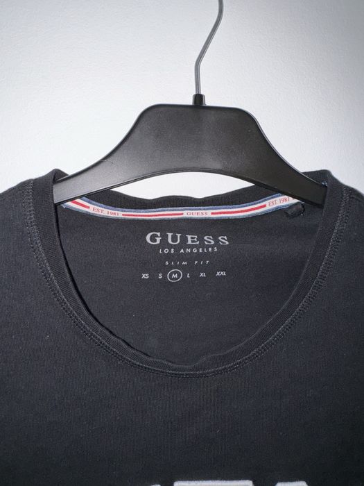 T-shirt Guess - Tamanho M