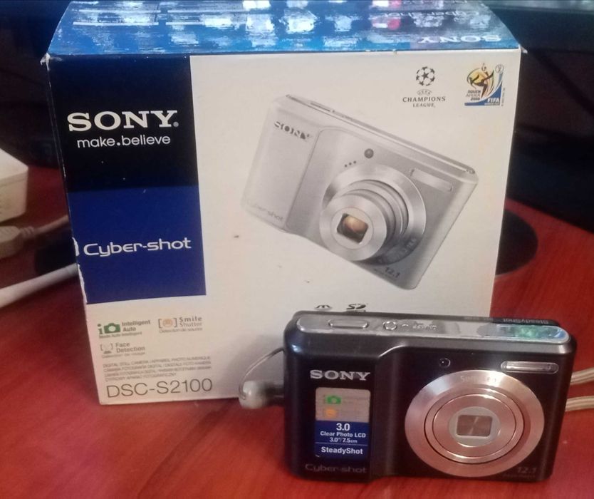 Фотоапарат Sony 12.1 Mega Pixel S Series 3x Optical Zoom Cyber-shot