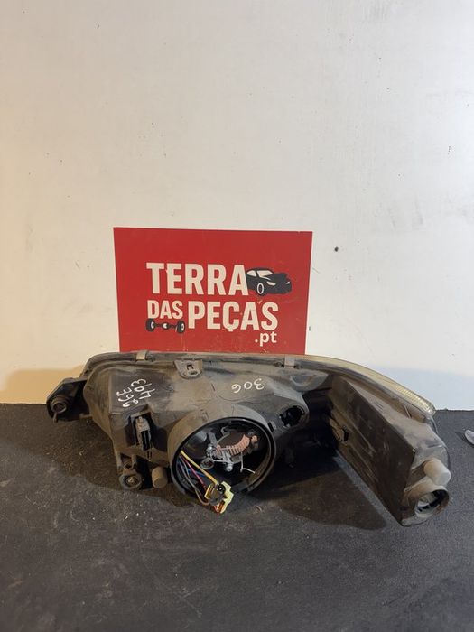 Farol Frontal Peugeot 306  Direito 086648