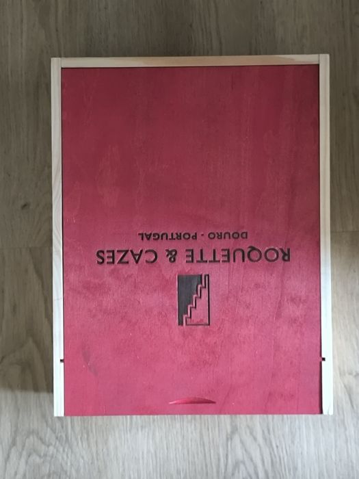 Caixas de vinho/ madeira  raras e especiais