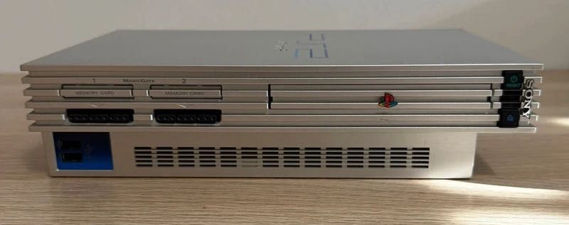 PlayStation 2 (PS2) FAT Prateada
