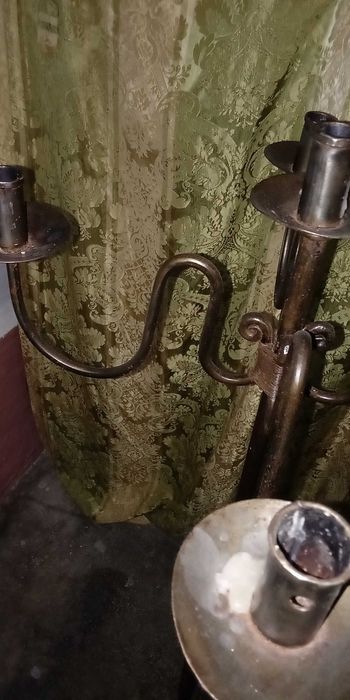 Candelabro artesanal , antigo