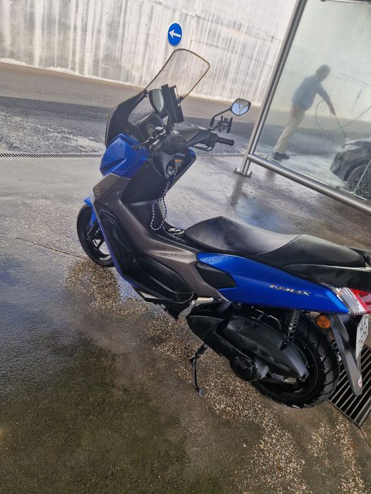 Yamaha nmax azul 2020 .