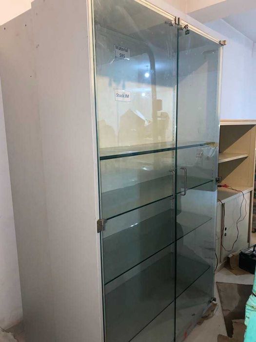 Vitrine/Estante Matálica