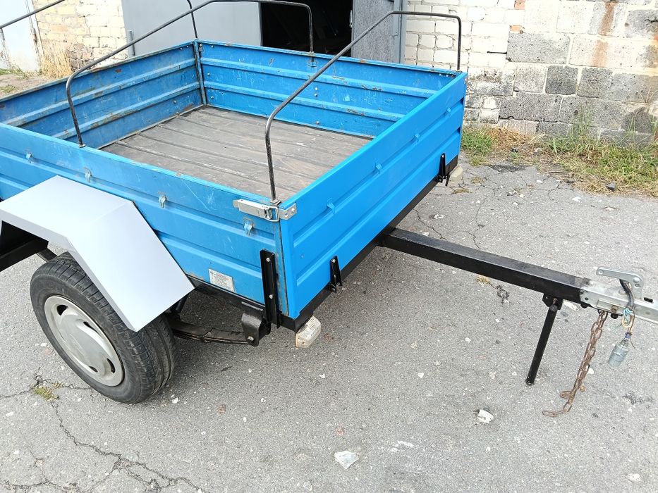 автомобільний легковий причіп