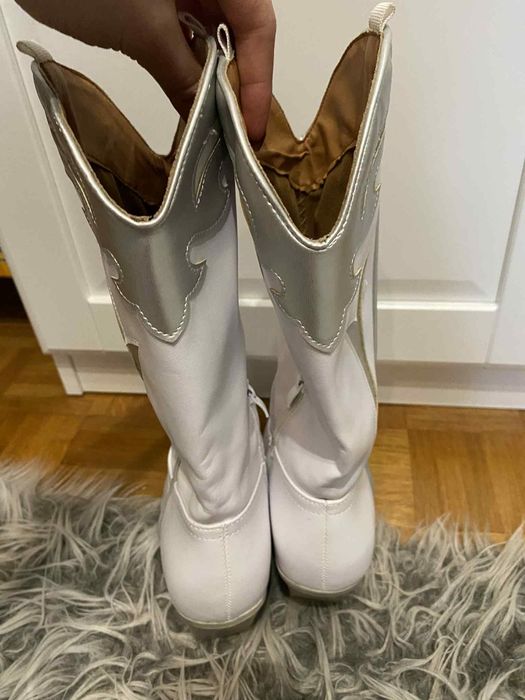 białe kowbojki do połowy łydki ze srebrnymi elementami cowboy boots 38