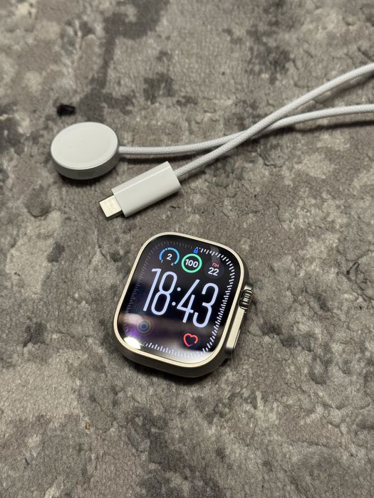 Apple Watch 2 Ultra  Natural Titanium