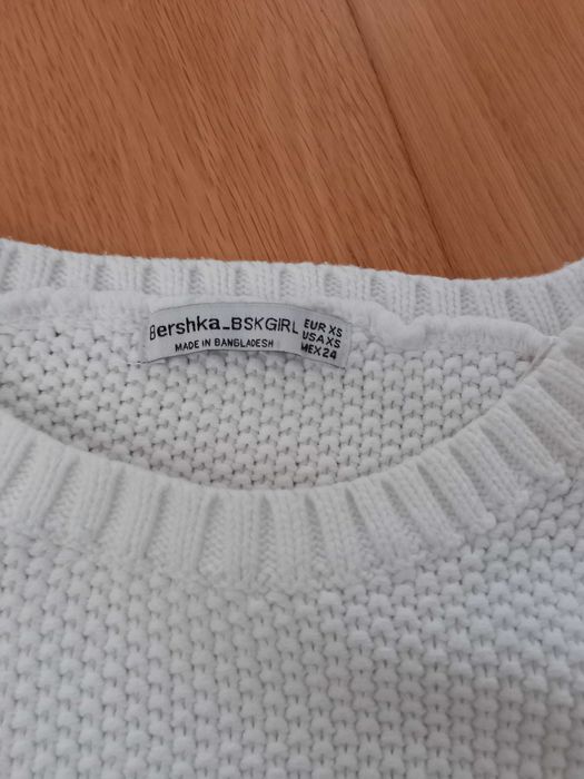 Camisola branca efeito favos