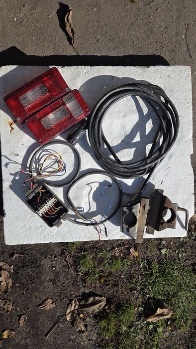 Instalacja elektryczna przyczepka saris  13 pin  5.5m