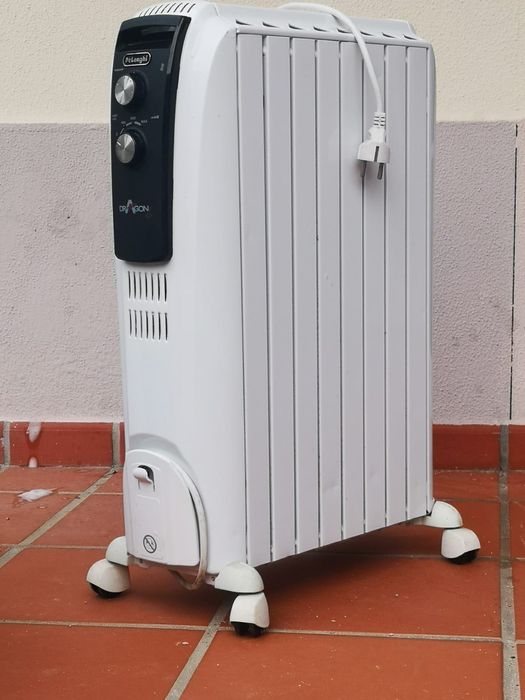 Aquecedor a óleo DeLonghi Dragon 4 | 2000W | duas unidades