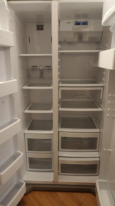 Lodówka LG dwudrzwiowa Side-by-side