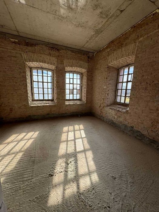 Продаж комплексу комерційна нерухомість м.Полонне