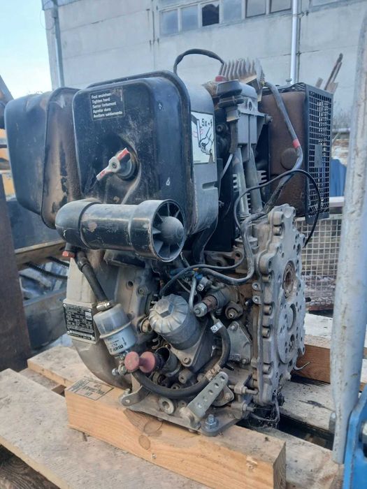 Silnik hatz 1D90s z zagęszczarki