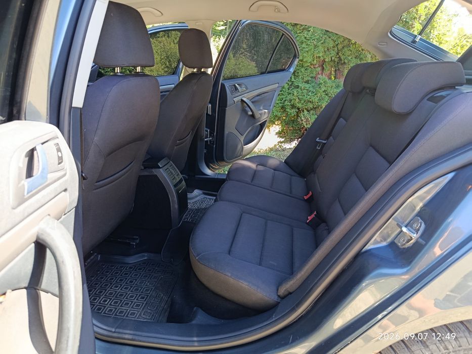 SKODA  Octavia  1.6 mpi