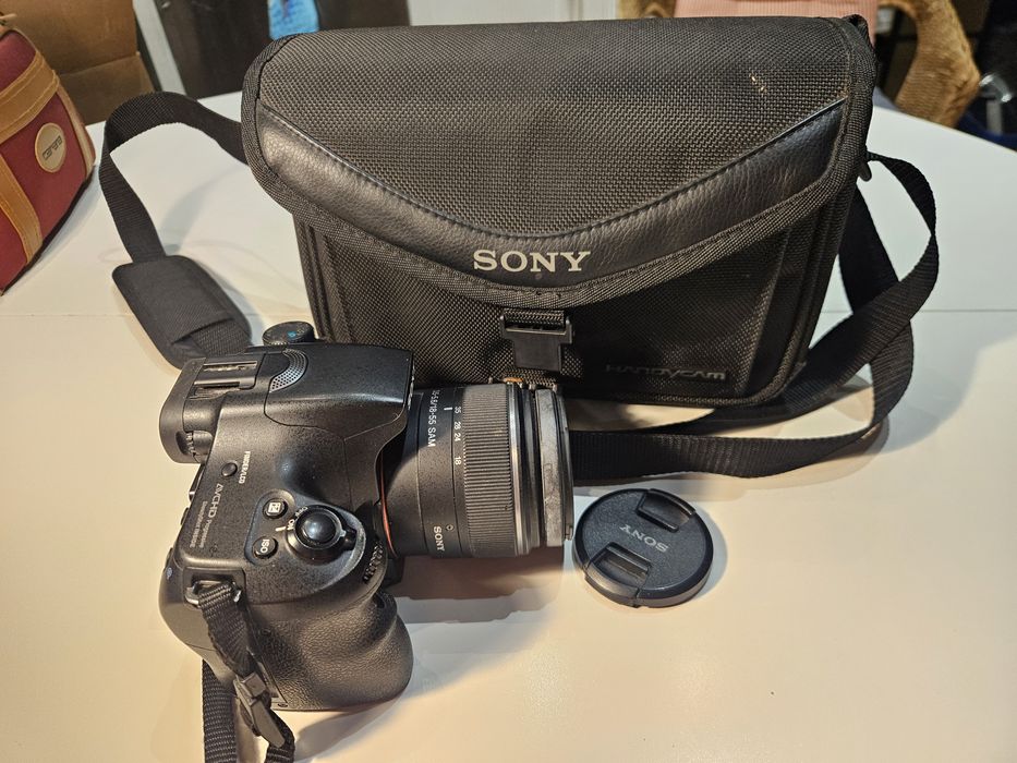 Aparat Sony Alpha SLT-A57 + Obiektyw 18-55mm + Torba Sony | Zestaw