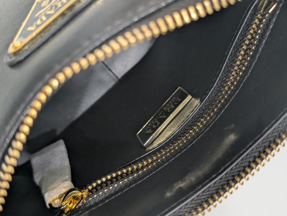 Сумка Prada натуральна шкіра