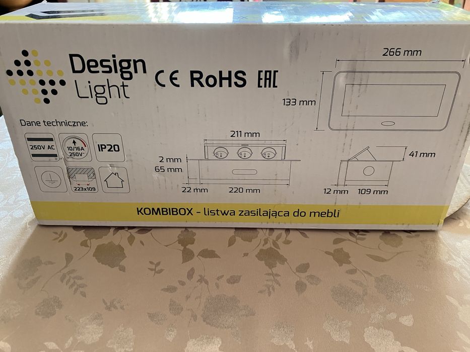 Nowa listwa zasilająca do mebli czarna