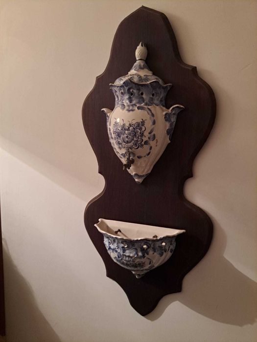 Fonte decorativa em louça