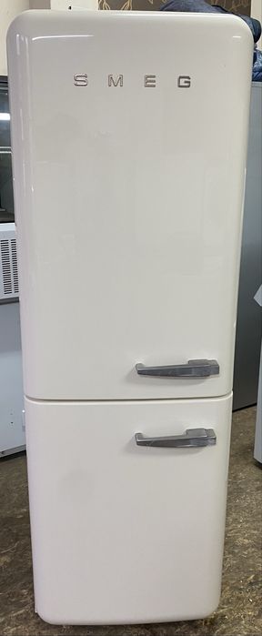 Lodówko zamrażarka Smeg kolor Krem