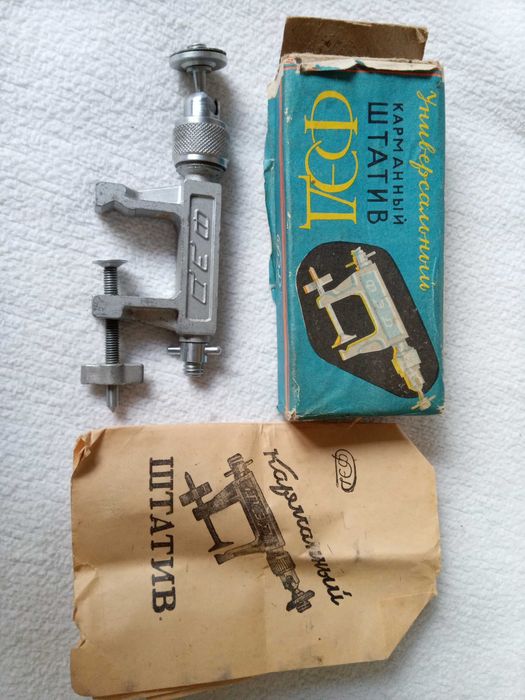 Штатив для фотоапарата