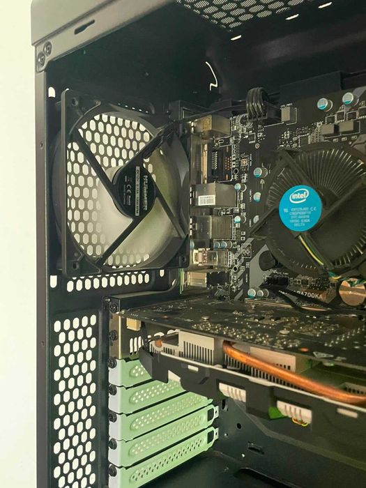 Computador Gaming RGB - Intel i5 + GTX 1060 6GB + 16GB RAM