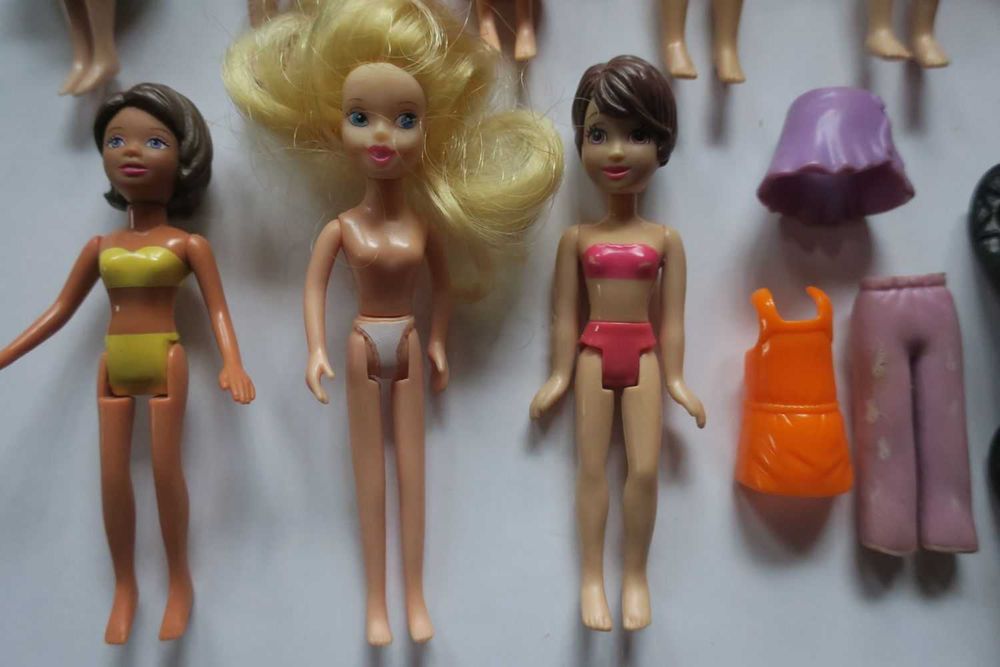 Zestaw 7 szt lalki Polly Pocket plus samochód
