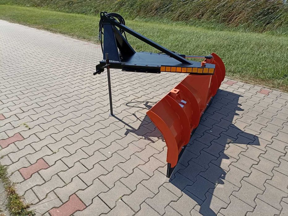 Pług do śniegu 360° obracany na TUZ