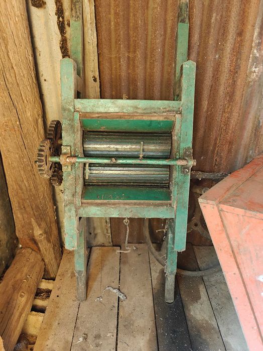 Máquina de esmagar uvas - vinho