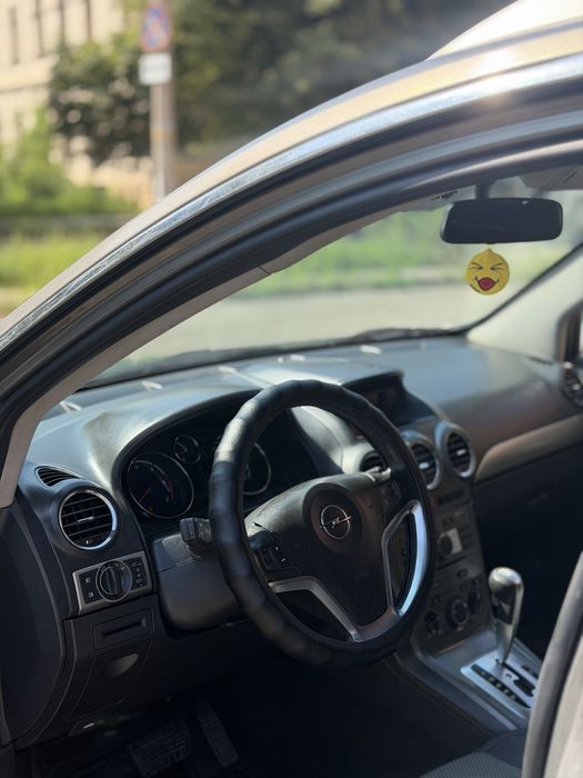 Opel Antara 2.0 дизель 2008Год