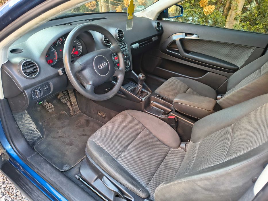 * * * Audi A3 * 1.6 Benzyna + GAZ * 2003r. * * *