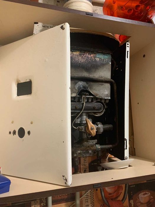 Продам старую газовую колонку продажа только Херсон