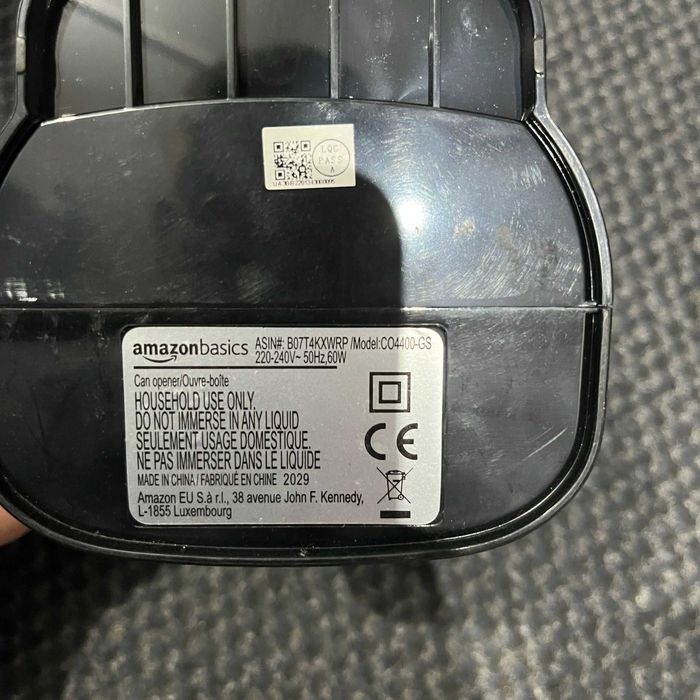 Elektryczny Otwieracz Do Puszek  Amazon Basics Powystawowy