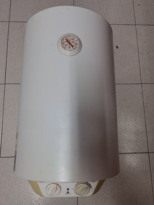 Placa Gás Meireles / Termoacumulador Teka