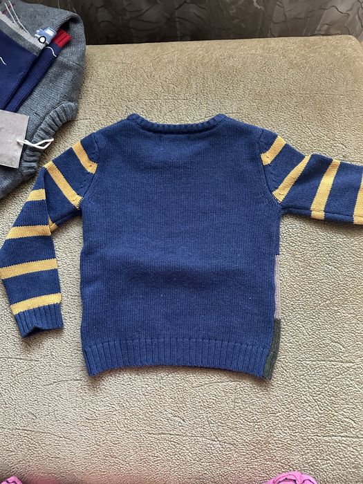 Продам детский свитер