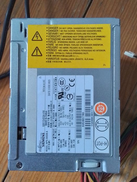 Zasilacz Fujitsu Siemens NPS-300DB A 300W – sprawny