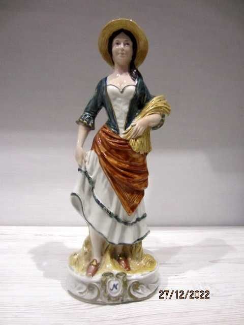 Старая Фарфоровая статуэтка Capodimonte (1900-1930)