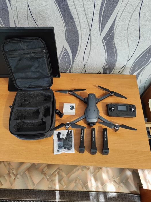 Квадрокоптер SG906 MAX 1