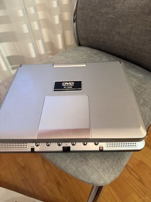 DVD  LCD TV  плеер универсальный переносной