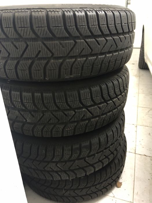 4 Pneus semi novos