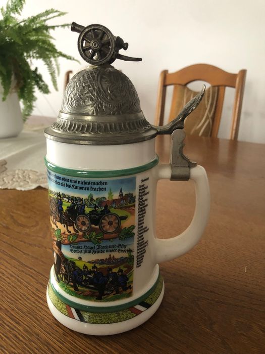 Kufel niemiecki z armatą