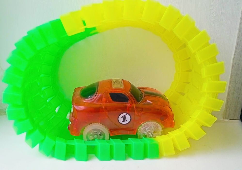 Трек игра с машинкой