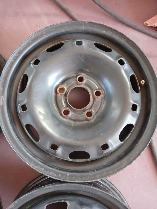 Felgi stalowe Vw Polo Seat Skoda 5x100 5j14 et 35 ch 57,1