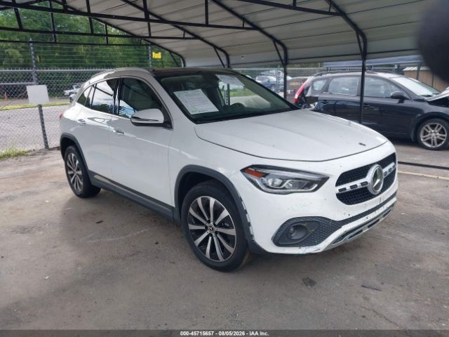Mercedes-Benz GLA 2.0 / 4x4 / Automat / Benzyna / Panorama