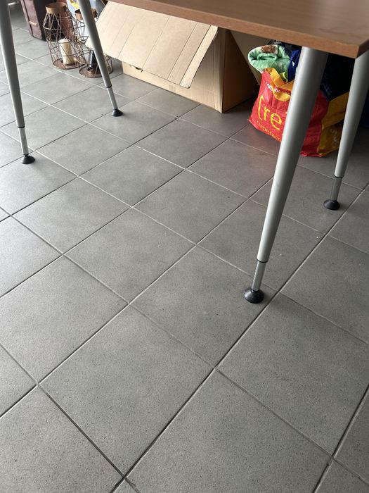 Mesa castanha- venda urgente
